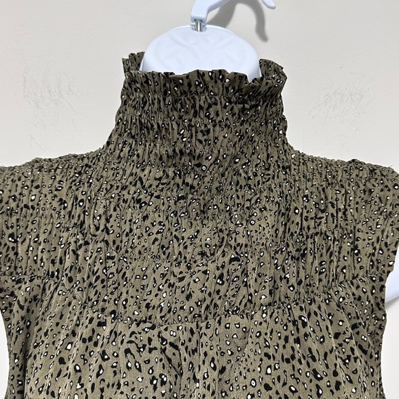 THML Smocked Neck Animal Print MIDI Dress - Picture 4 of 8